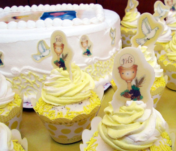 Tortas especiales ceremonias primera comunion cupcake